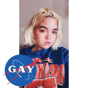 Meet your Posher, Niala